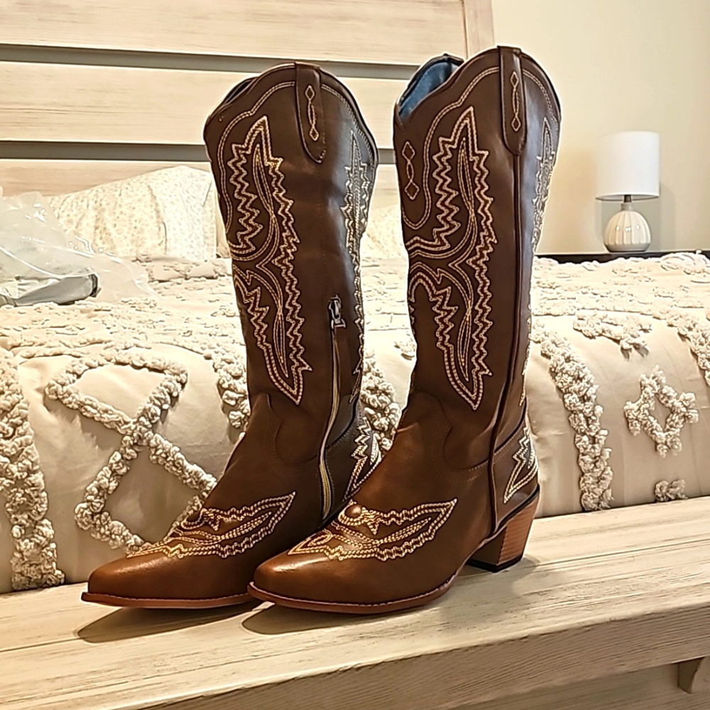 Brown Cowboy Boots, size 8